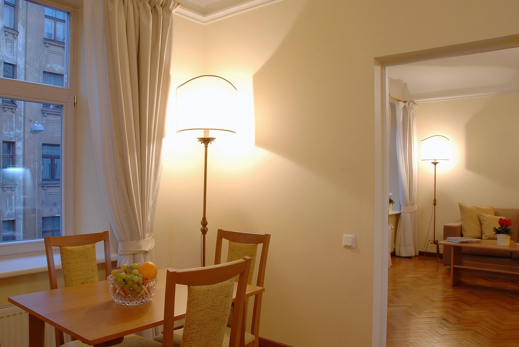 Baltic Suites Riga Esterno foto
